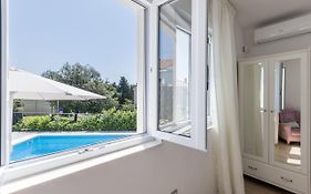 Villa Katess With Heated Pool