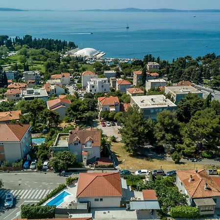 Villa Katess With Heated Pool Split Exterior photo