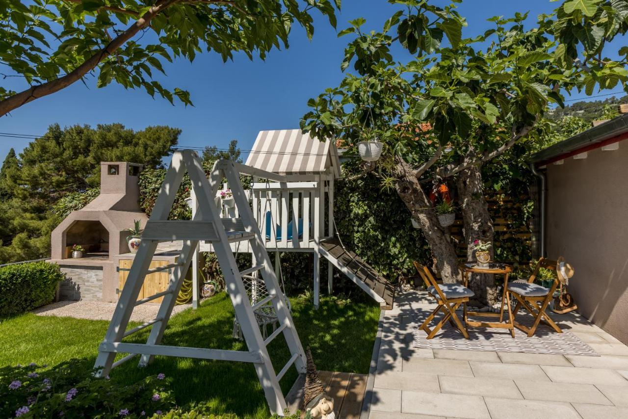 Villa Katess With Heated Pool Split Exterior photo